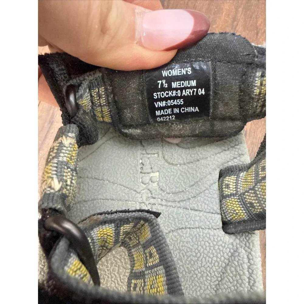 LL Bean Hiking Outdoors Strap Sandal Women 7.5 Gray Gorpcore Travel Water Sporty